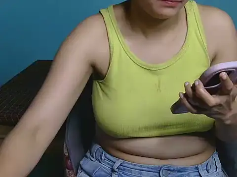 Ruchi-20 webcam