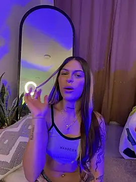 Ally_Clark webcam