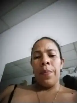 Bootycallhot webcam