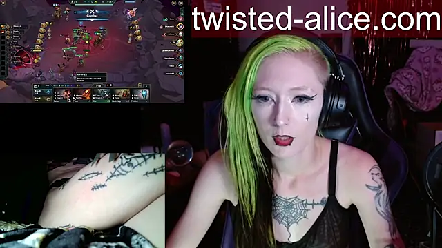 Twisted_Alice webcam
