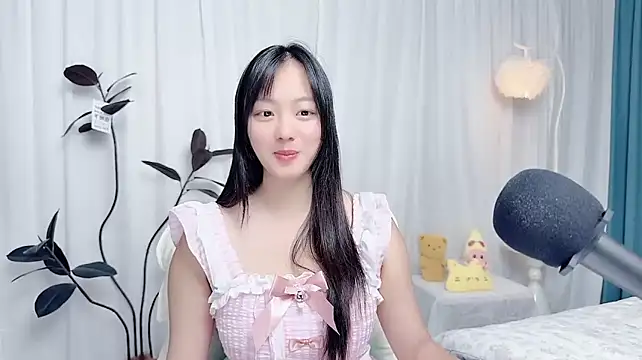 Winnie666999 webcam