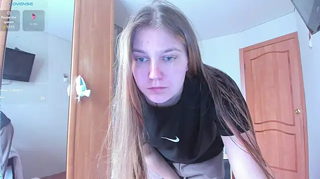 Tiny_Kiss webcam