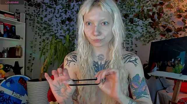 tattoo_art_baby webcam