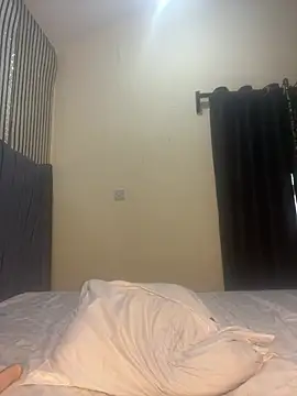 Sweety_naughty webcam