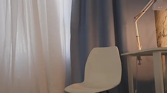 AliceLebel live sex cam
