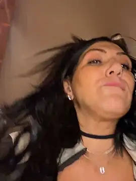 LittleMissEeve webcam