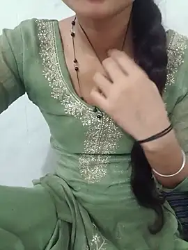 Hot_Riya_999