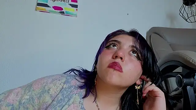 Blueberry_gothic webcam