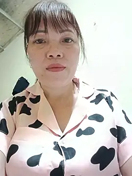 Sana-vn live cam on StripChat