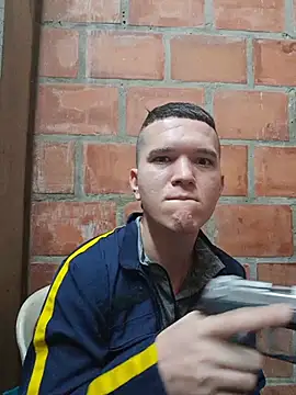 Mikedotow live cam on StripChat