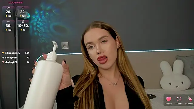Malika_Lisan webcam