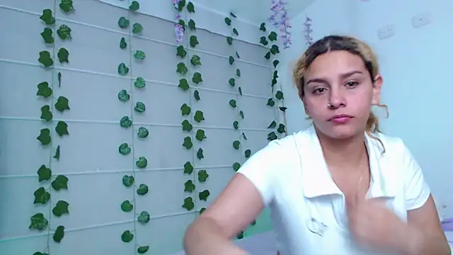 Sarabubbie webcam