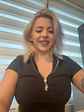IveySin webcam