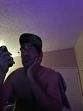 _ramone666 (Ask my age) - My goal is to have a good time while