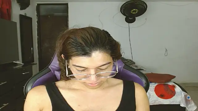 Alanni_parker webcam
