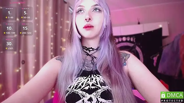 JustMeowGirl webcam