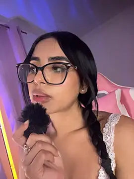 Emily-14 webcam