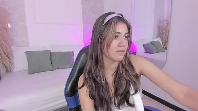 cristin_collins webcam