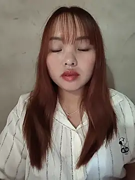 Mina_xYx webcam