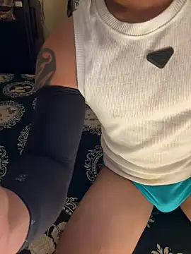 indian_Hunk webcam