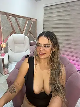 sara__blonde webcam