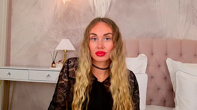 VivianWesst webcam