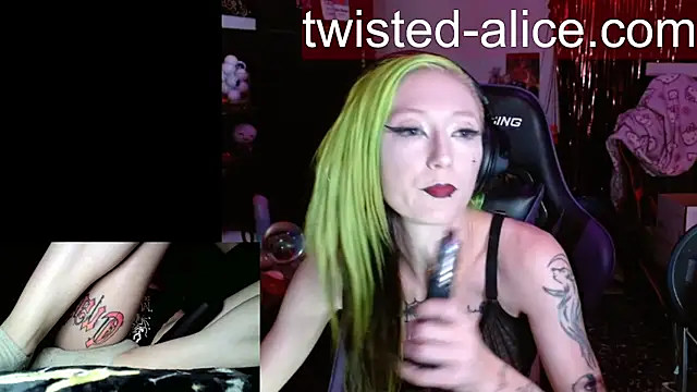 Twisted_Alice webcam
