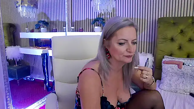 LadyTouch webcam