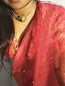 DIRTYSECRET_QUEEN_07