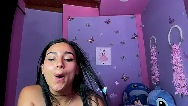Ashlyrouxx webcam