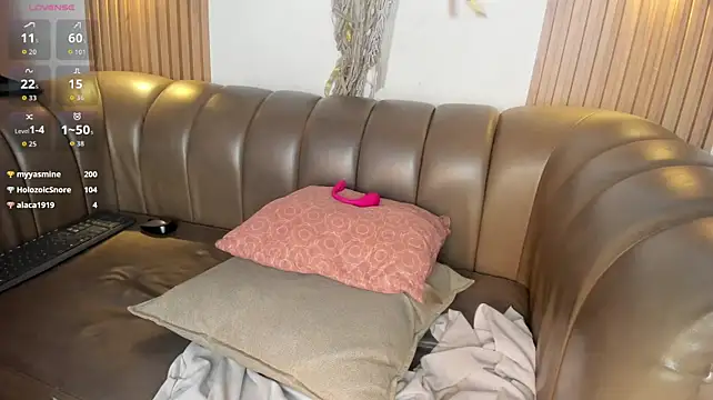 lili_starxoxo webcam