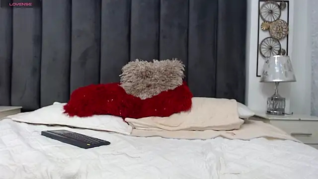 DaniStuart webcam