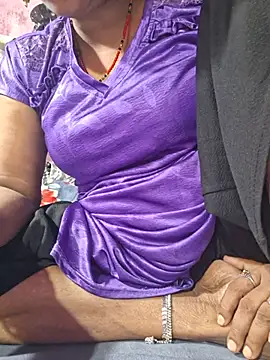 soniyabhabhi90 (F milf) - OPAN PUSSY FINGER