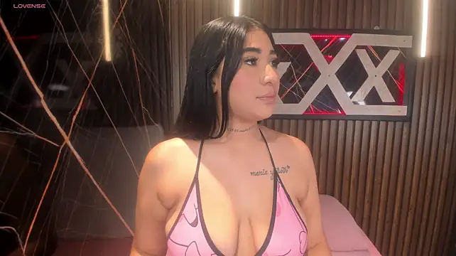 Miah_Palacio webcam