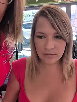 Pxetiteblonde1