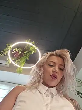 IveySin webcam