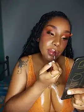 Queen_Amara webcam