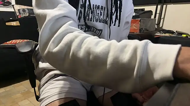 FavelaDaddyCum live sex cam