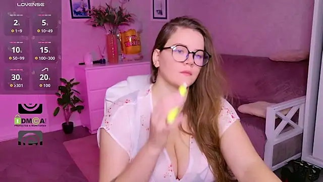 KellyKleine webcam