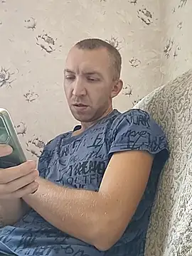 _uncle_mitya-43_'s live room