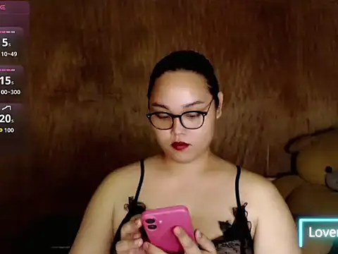 _Lylia webcam
