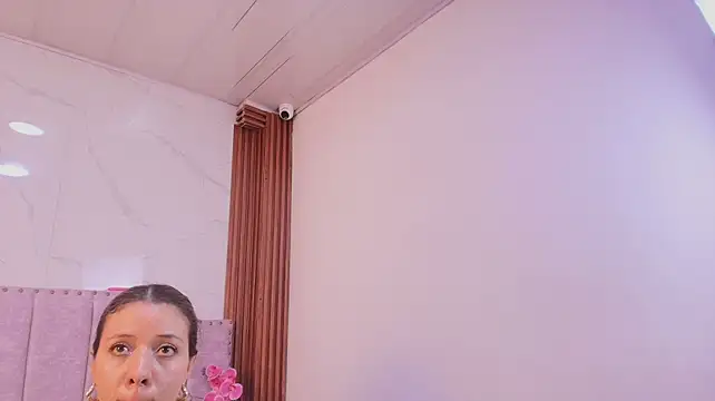 Samantta_606 live cam preview