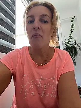 Hot-Milf4U webcam