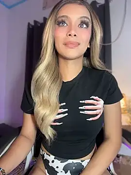 MajesticKitana live cam on StripChat