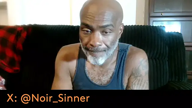 sinnernoir live cam on StripChat