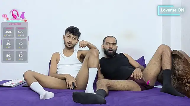 DesiDaddyandSon webcam