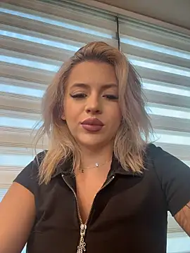 IveySin webcam