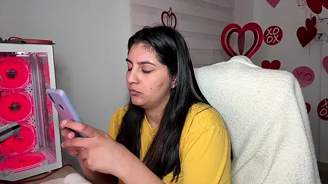 cloe_small webcam