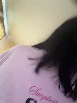 Naughtbaby_2025 webcam