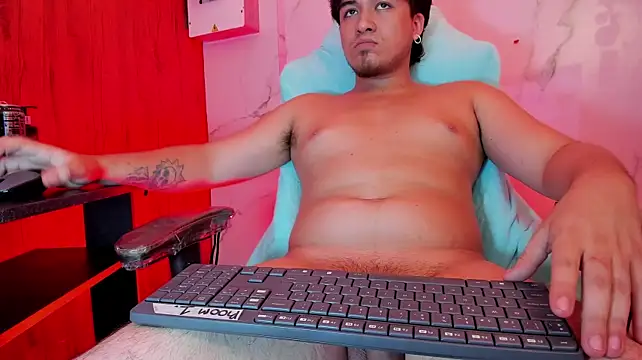 juanmechanic_ live cam on StripChat